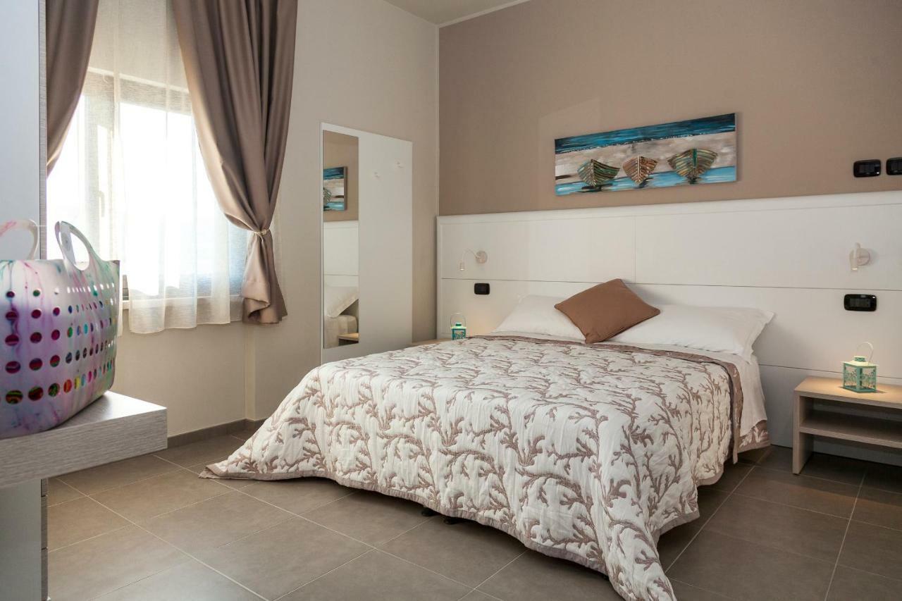 فندق Riviera Hub Cisano sul Neva المظهر الخارجي الصورة