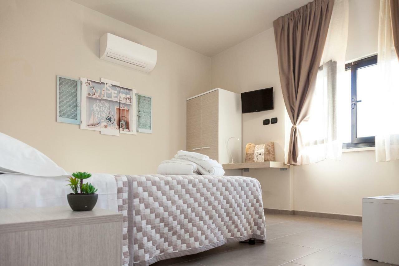 فندق Riviera Hub Cisano sul Neva المظهر الخارجي الصورة