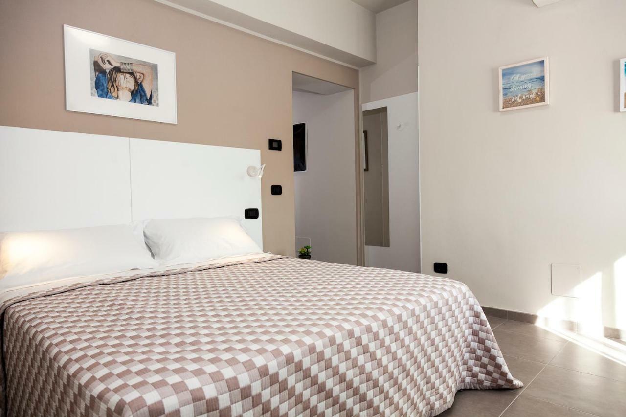 فندق Riviera Hub Cisano sul Neva المظهر الخارجي الصورة