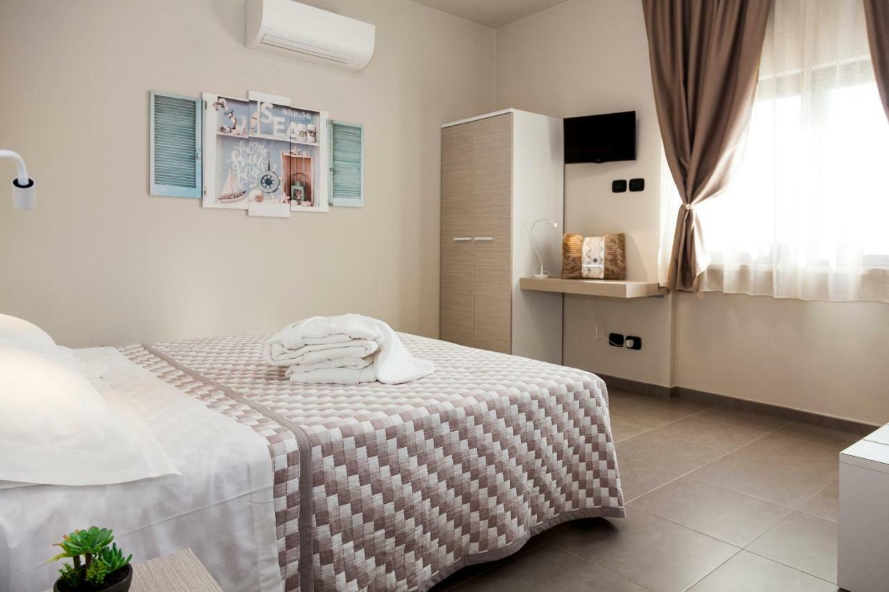 فندق Riviera Hub Cisano sul Neva المظهر الخارجي الصورة