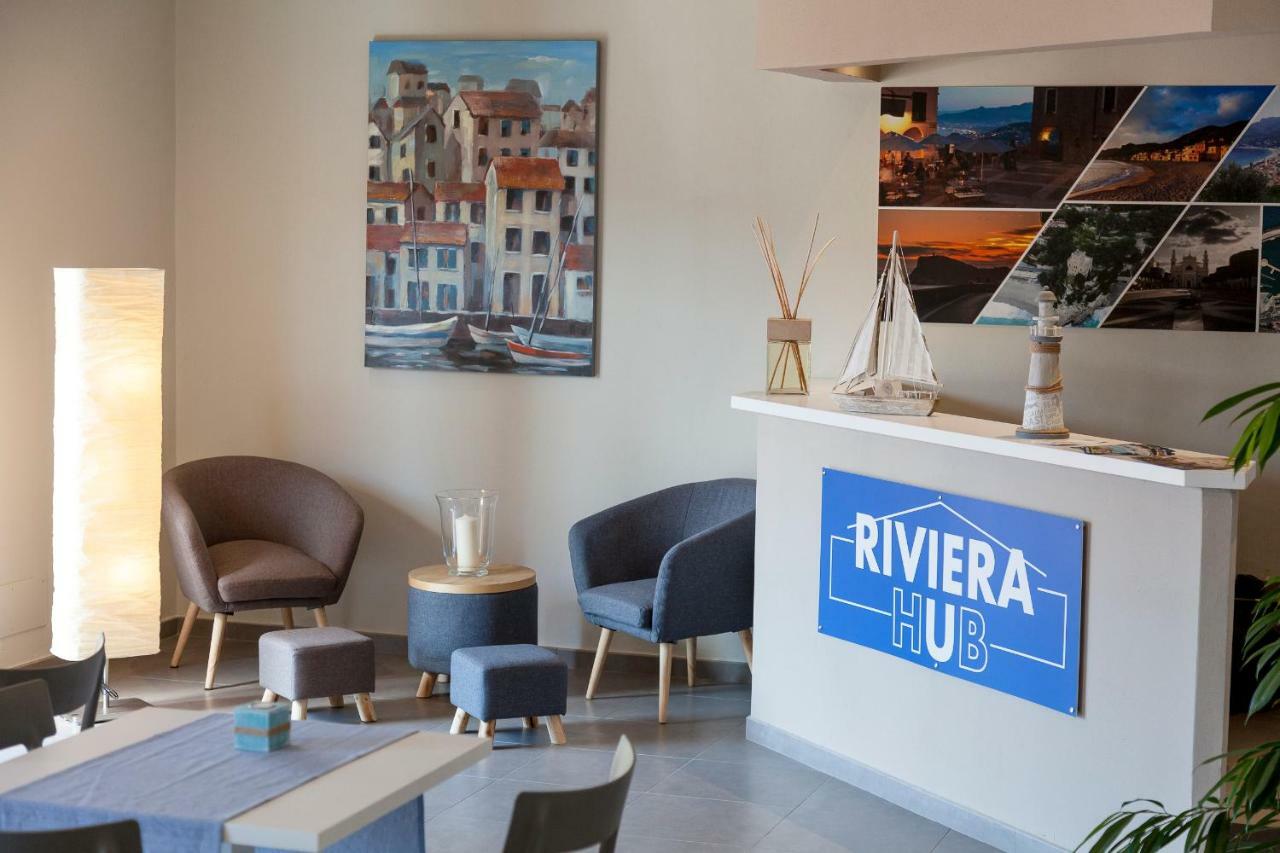 فندق Riviera Hub Cisano sul Neva المظهر الخارجي الصورة